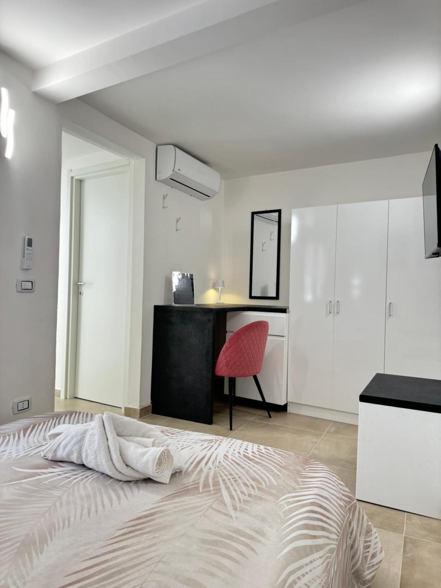 La Maison Guest House Реджо ди Калабрия Екстериор снимка