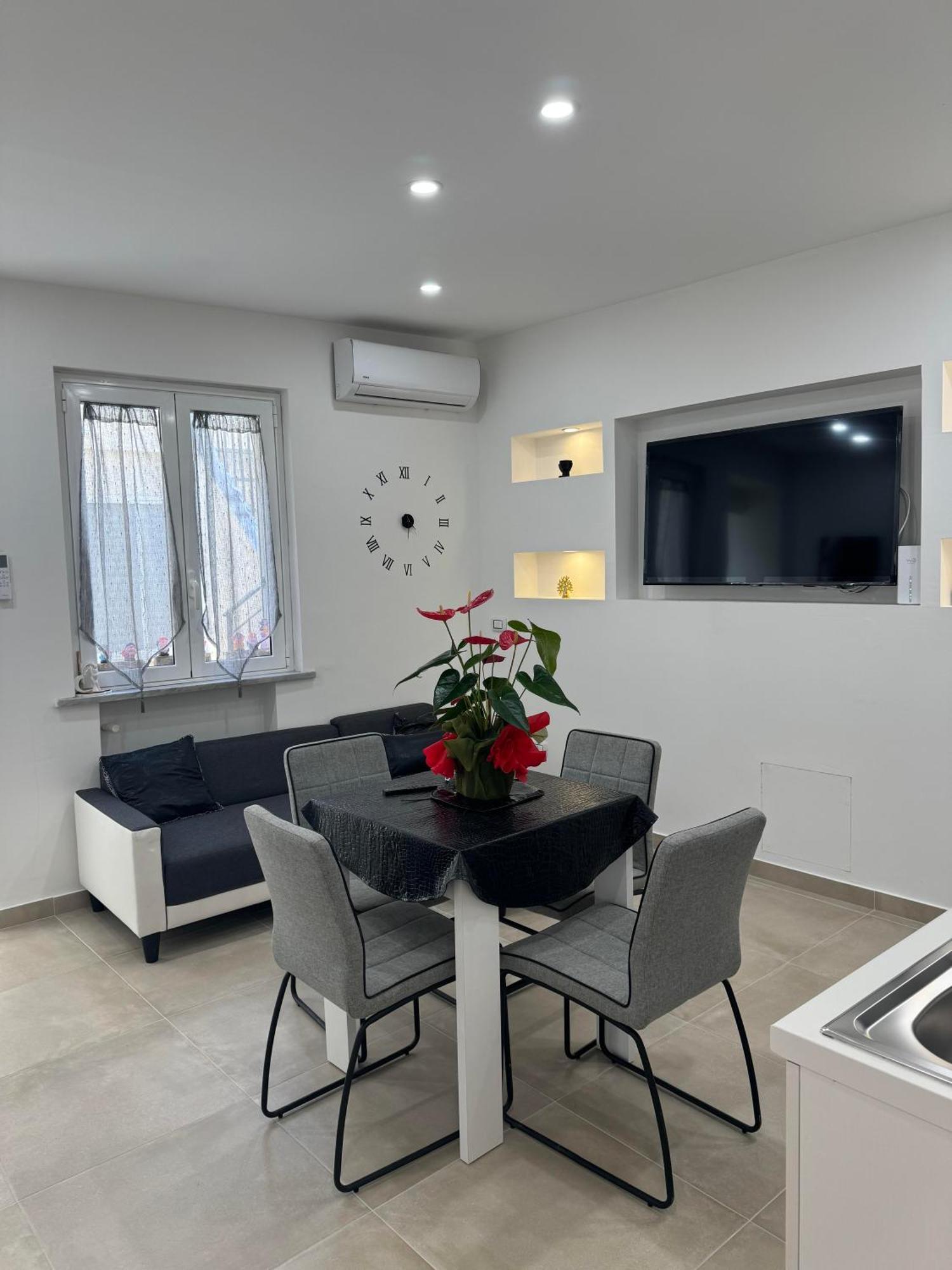 La Maison Guest House Реджо ди Калабрия Екстериор снимка
